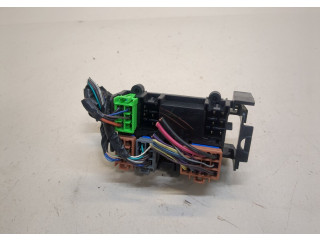 Блок предохранителей  Cadillac Escalade 2 2000-2006         