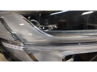 Фара передняя  Volvo S90 2016-2020 правая 