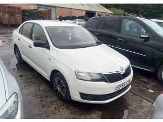 Задний фонарь 5JH945112 Skoda Rapid