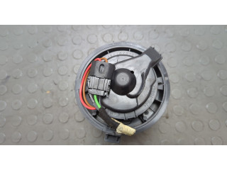 Моторчик печки Dacia Logan 2012-2016