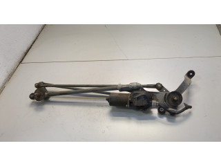 Двигатель стеклоочистителя (моторчик дворников) передний Infiniti QX56 2010-2013