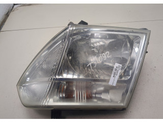 Фара передняя Nissan Pathfinder 2004-2014 левая