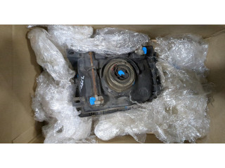 Фара передняя Mitsubishi Pajero 1990-2000 правая