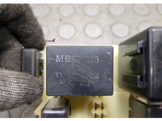 Блок реле Mitsubishi Montero Sport / Pajero Sport 1996-2008