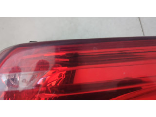 Задний фонарь          