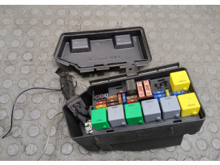 Блок предохранителей  Mercedes GL X164 2006-2012      A1645400672   