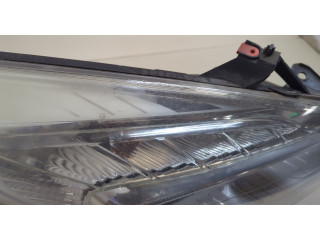 Фара передняя  Opel Meriva 2010-2018 правая 