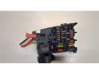 Блок предохранителей Skoda Octavia (A7) 2017-2021