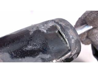 Стойка амортизатора SsangYong Rexton 2001-2007 2.7 дизель