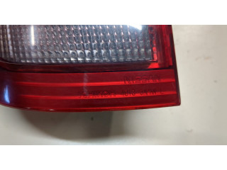 Задний фонарь Nissan X-Trail (T30) 2001-2006