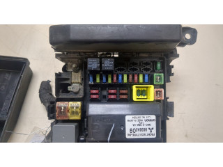 Блок предохранителей  Mitsubishi Endeavor      8638A009   