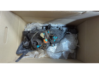 Фара передняя Mazda 3 (BK) 2003-2009 правая