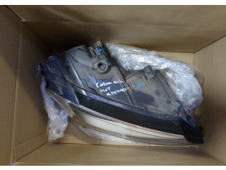 Фара передняя  Volkswagen Jetta 6 2010-2018 правая 