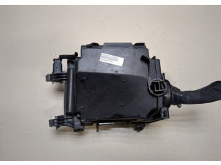 Блок предохранителей  Citroen C4 Picasso 2013-2016           1.6