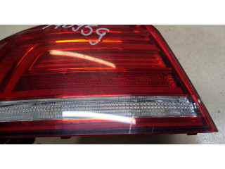 Задний фонарь Volkswagen Passat 8 2015-