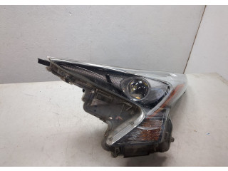 Фара передняя  Toyota Prius 2015-2019 левая 