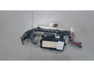 Блок предохранителей Mitsubishi Colt 2008-2012 8637A390 1.1