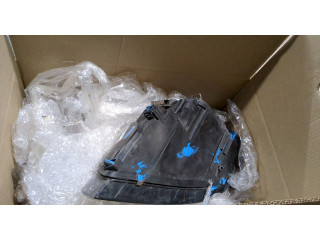 Фара передняя Volvo S40 2004- правая