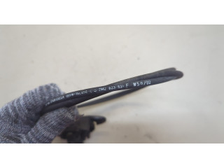 Замок капота  Volkswagen Sharan 2000-2010     