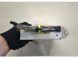 Блок предохранителей  Lexus IS 2005-2013      827053050    2.2