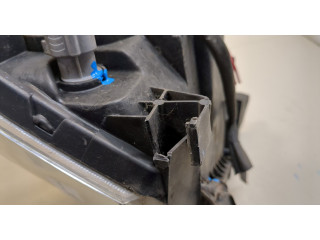 Фара передняя  Toyota Corolla Verso 2004-2009 левая 