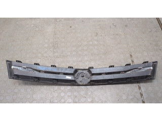 Решетка радиатора  Chevrolet Trax 2016-2022          42615979