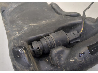 Бачок омывателя  Mercedes C W204 2007-2013 a2048600260     2.2