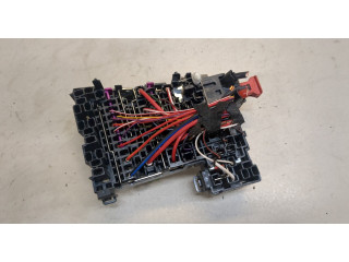 Блок предохранителей  Volkswagen Jetta 6 2014-2018      5Q0937615C   