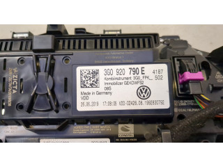 Панель приборов Volkswagen Tiguan 2016-2020 3G0920790E