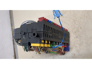 Блок предохранителей  Volkswagen Transporter 4 1991-2003         