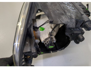 Фара передняя  Volkswagen Passat CC 2008-2012 правая 