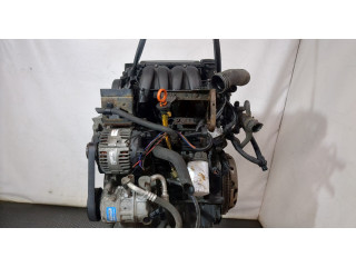 Клапанная крышка двигателя ДВС  Audi A3 (8P) 2004-2008 1.6     