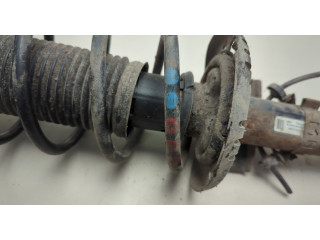 Стойка амортизатора Skoda Fabia 1999-2007 6Q0413031BH, 6Q0411105AE