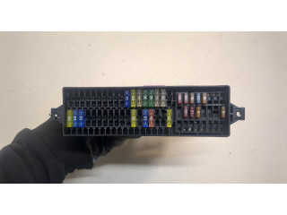 Блок предохранителей Volkswagen Tiguan 2007-2011 000937615