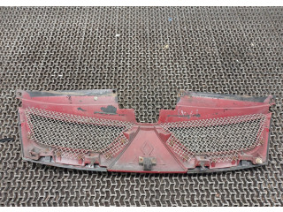 Решетка радиатора Mitsubishi Outlander XL 2006-2012 2.2 7450A037RB