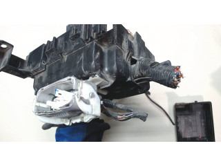 Блок предохранителей Mitsubishi Eclipse 2005-2011 507280267 2.4