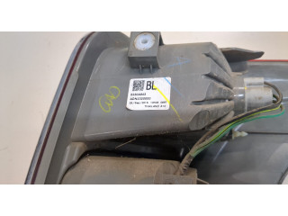 Задний фонарь Mitsubishi L200 2015-2019