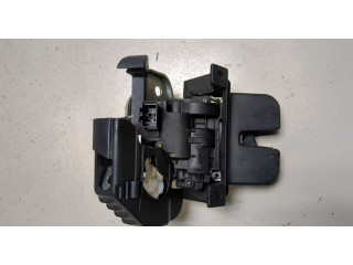 Замок багажника  Skoda SuperB 2008-2015       