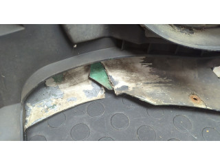 Решетка радиатора  Mercedes CLC 2008-2011          