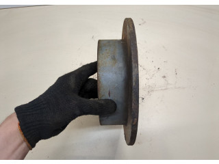 Диск тормозной KIA Rio 2005-2011 1.5 задний 584111G300