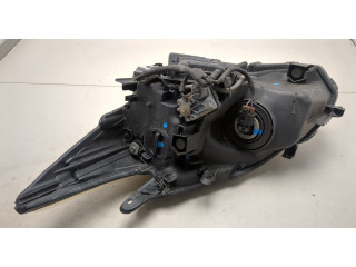 Фара передняя  Toyota Prius 2009-2015 правая 