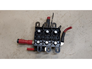 Блок предохранителей Jaguar XF 2007–2012