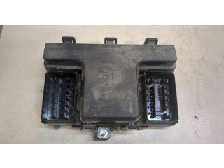 Блок предохранителей  Lincoln MKZ 2012-2020         