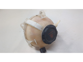 Бачок расширительный Audi Q3 2011-2018 1K0121407A