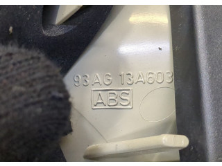 Задний фонарь        Ford Escort 1995-2001 