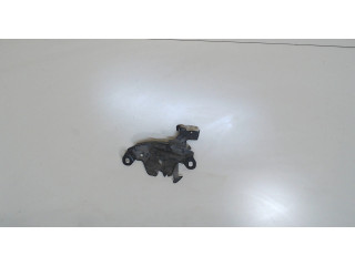 Замок капота Infiniti QX56 2004-2010