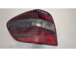 Задний фонарь          