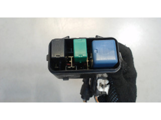 Блок реле Subaru Tribeca (B9) 2004-2007 82201XA00A 3