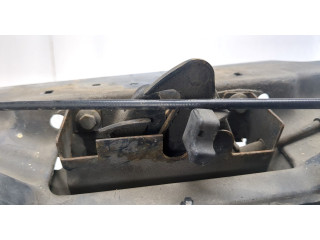 Замок капота Volkswagen Golf 4 1997-2005