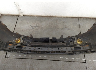 Бампер  Volvo S40 / V40 1995-2004 передний   